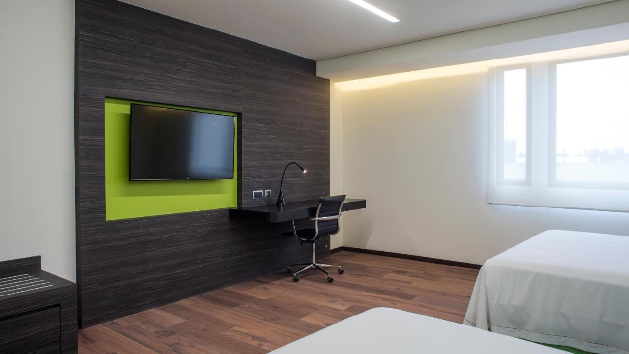 Holiday Inn Express Mexico Aeropuerto By Ihg Kültér fotó
