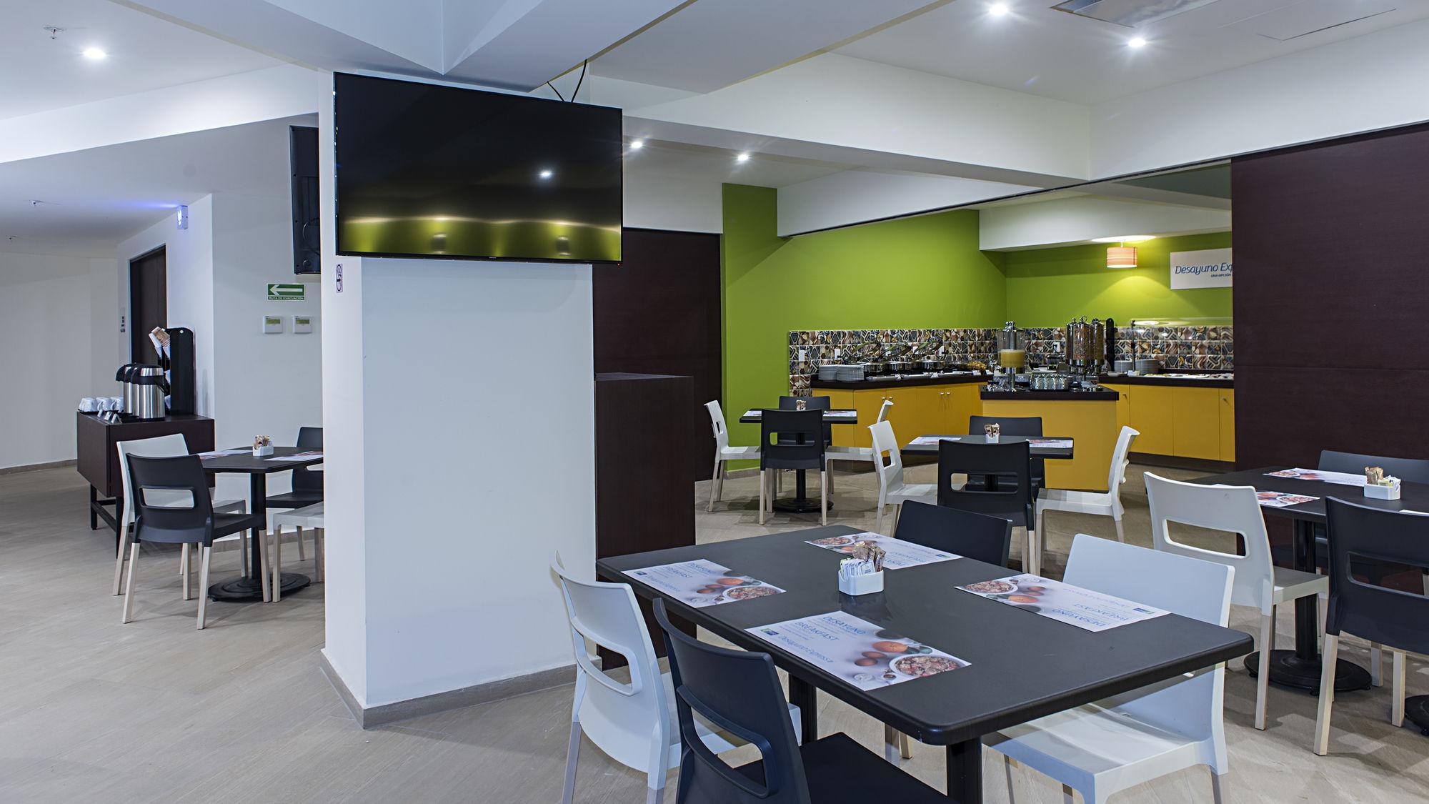 Holiday Inn Express Mexico Aeropuerto By Ihg Kültér fotó